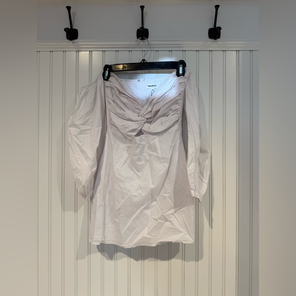 Superdown White Fitted Tie Front Blouse